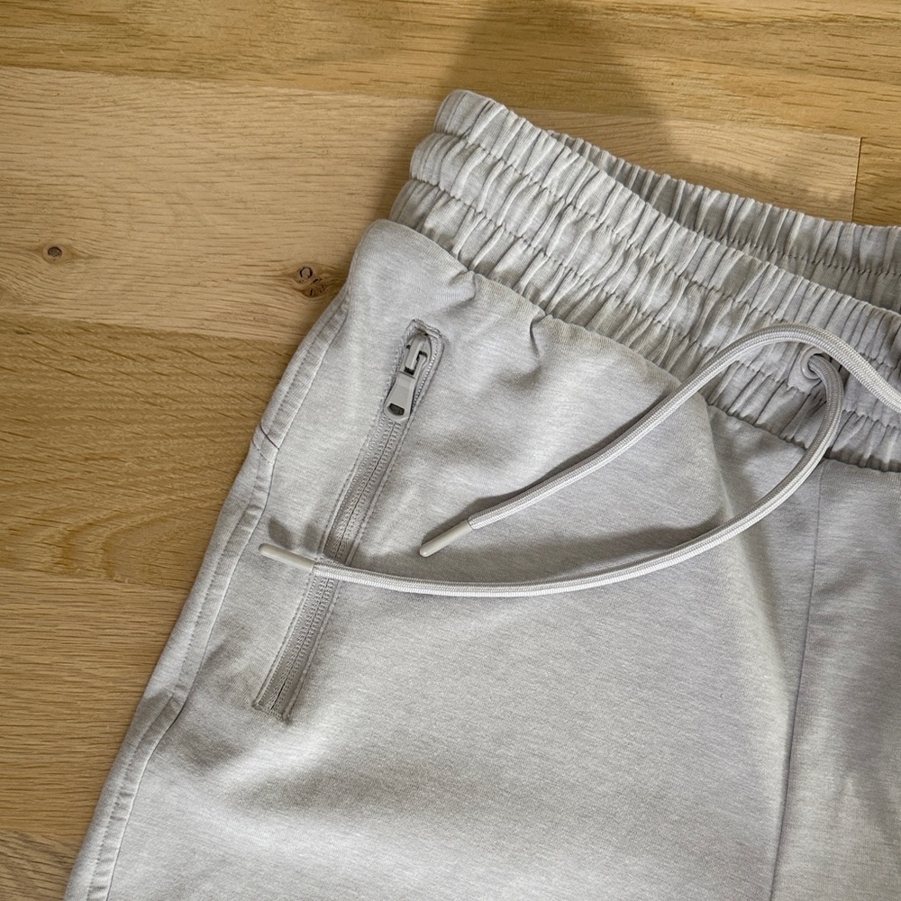 Old Navy Women’s High-Rise Joggers - Picture 3 of 9